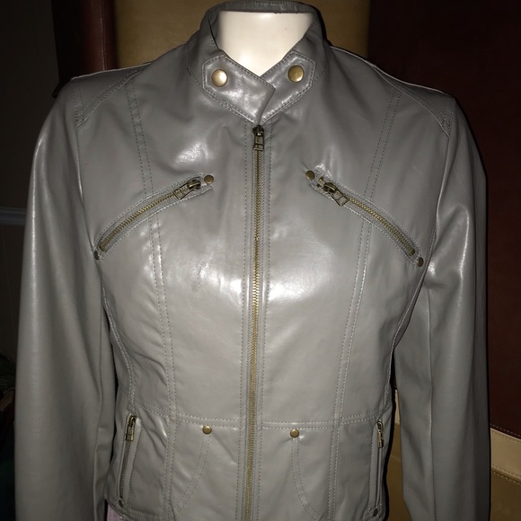 Jackets & Blazers - $5🔥 BUNDLE SALE Body Central gray jacket